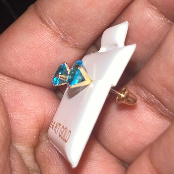 14k 7mm light blue Cz December gem Italian gold stud earrings - Picture 3 of 3